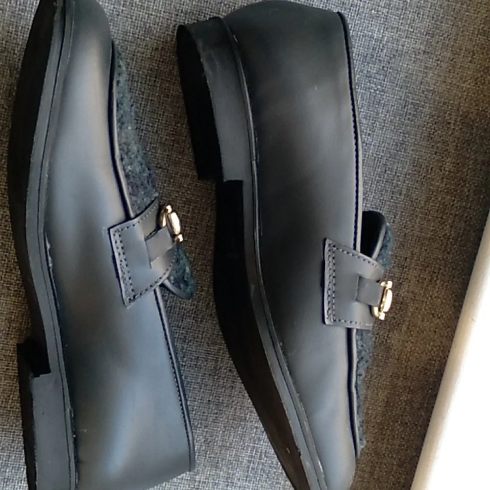 Geppetto's charcoal grey loafers with hunter green fur eu size 32